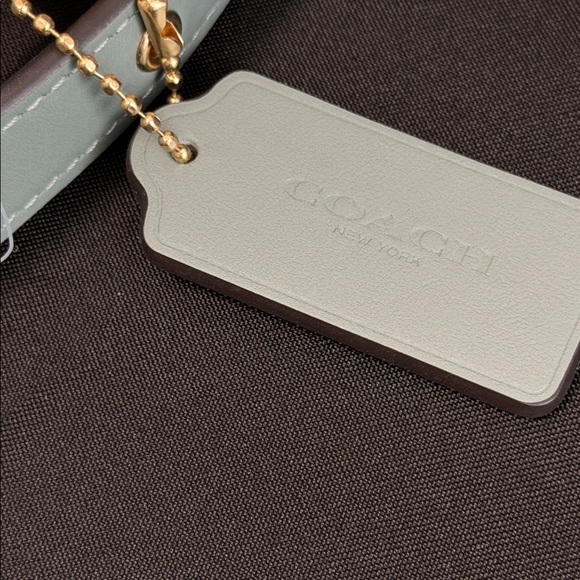 COACH New York Eliza Leather Shoulder Bag w/ Zipper Closure in Sage Green NWT - Picture 13 of 13